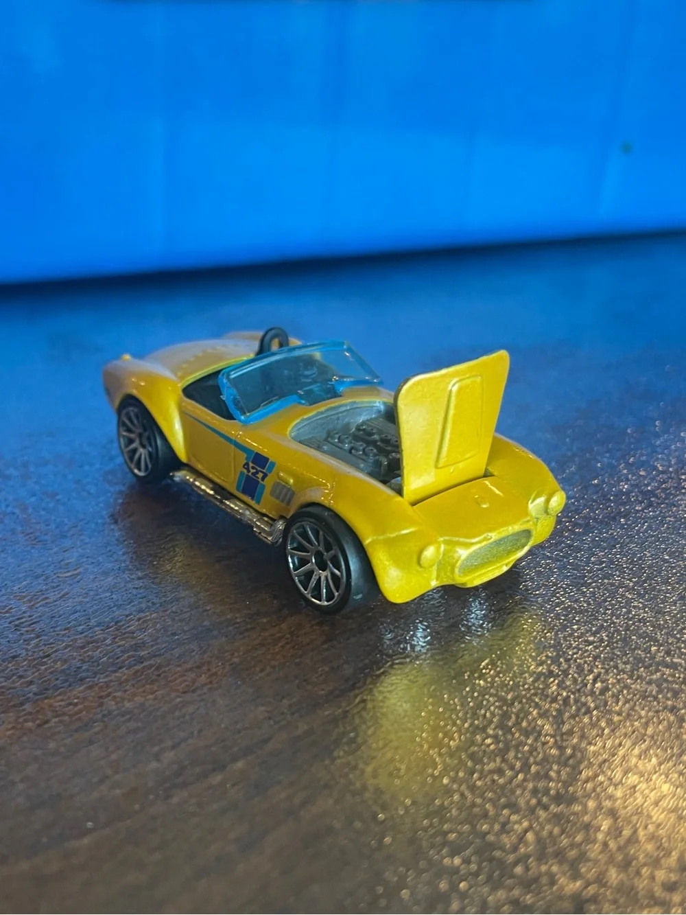 1982 Hot Wheels Shelby Cobra  427  Hood opens 1;64